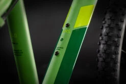 Cube Acid 240 Green´n´pine -Cube 423130 D2