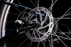 Cube Aim Black´n´blue 2021 -Cube 501100 D4