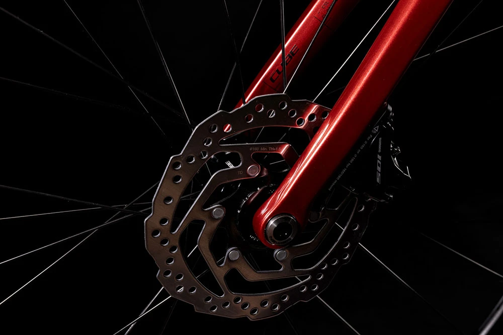 Cube Attain SL Red´n´white 6 Cube Attain SL Red´n´white – Image 4