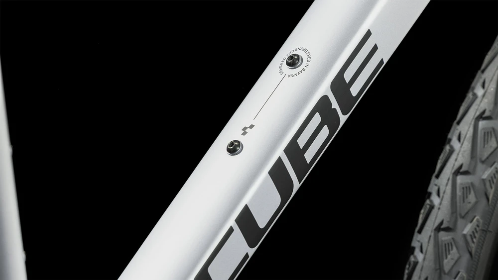 Cube Nature EXC Polarsilver´n´black 7 Cube Nature EXC Polarsilver´n´black – Image 5