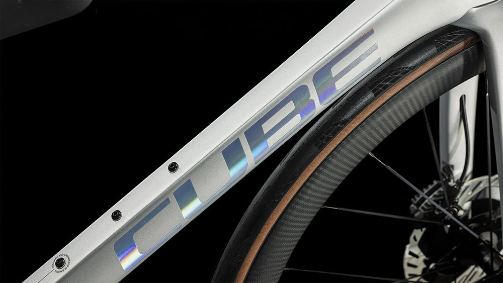 Cube Agree C:62 SLT Silver´n´black 5 Cube Agree C:62 SLT Silver´n´black – Image 3