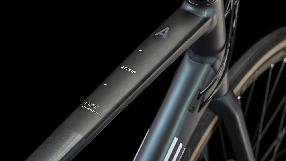 Cube Attain Deepblue´n´white 5 Cube Attain Deepblue´n´white – Image 3