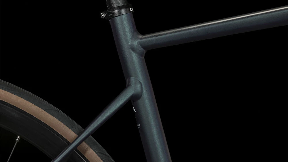 Cube Attain Deepblue´n´white 7 Cube Attain Deepblue´n´white – Image 5