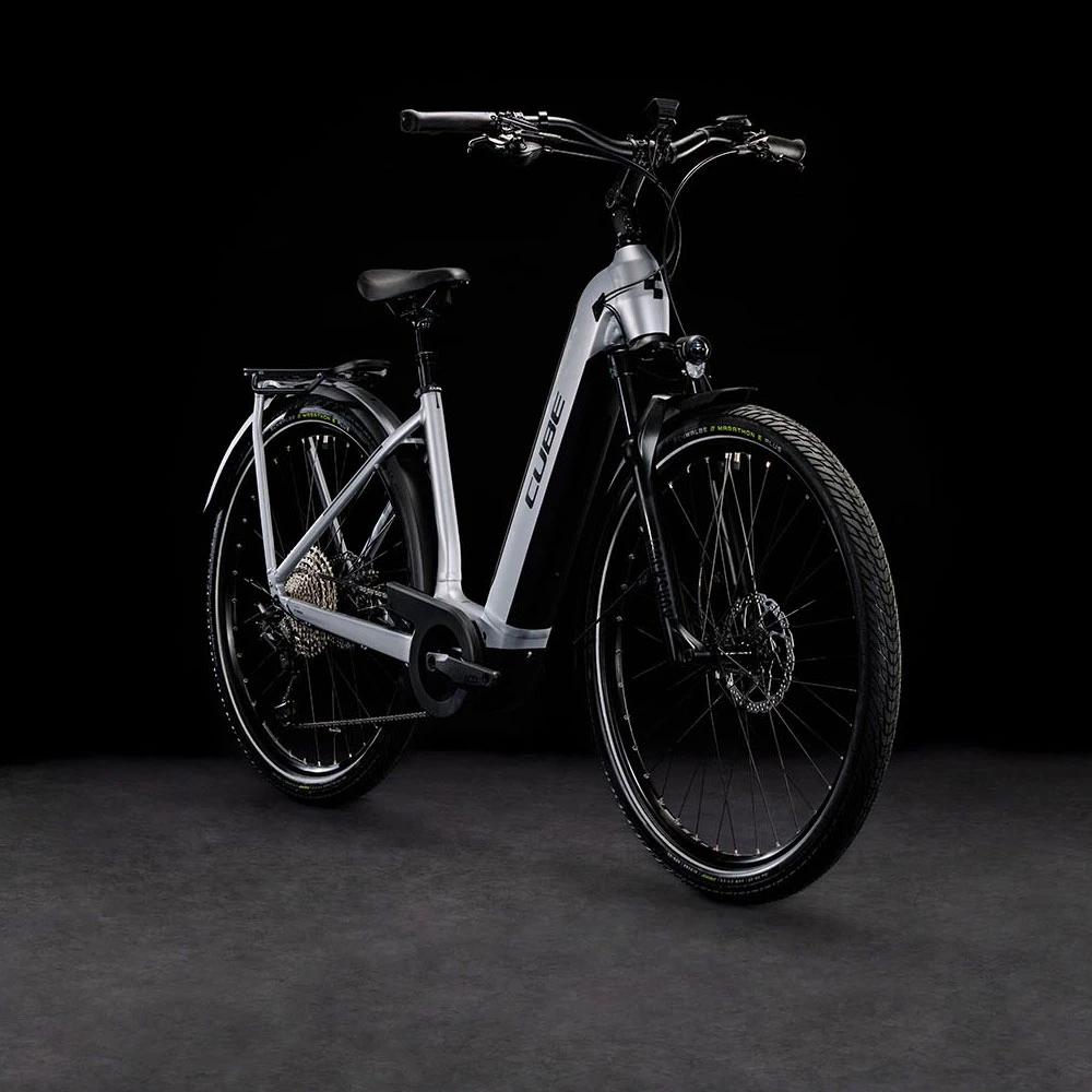 Cube Kathmandu Hybrid SLX 750 Easy Entry Polarsilver´n´black 4 Cube Kathmandu Hybrid SLX 750 Easy Entry Polarsilver´n´black – Image 2