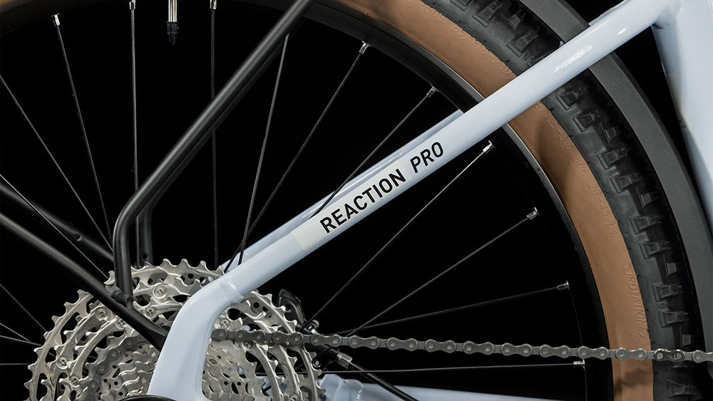 Cube Reaction Hybrid Pro 500 Allroad Easy Entry Flashwhite´n´black 7 Cube Reaction Hybrid Pro 500 Allroad Easy Entry Flashwhite´n´black – Image 5