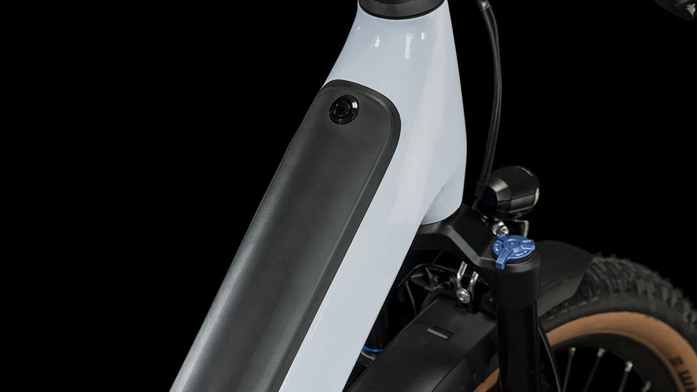 Cube Reaction Hybrid Pro 750 Allroad Easy Entry Flashwhite´n´black 4 Cube Reaction Hybrid Pro 750 Allroad Easy Entry Flashwhite´n´black – Image 2